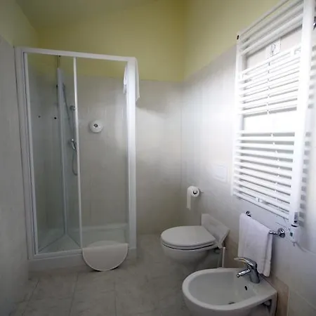 Guest house Affittacamere Ciccio E Pinolo La Spezia